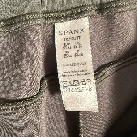 SPANX AirEssentials Wide Leg Cropped Pants Spruce Green 1X Casual Boho‎ Comfy